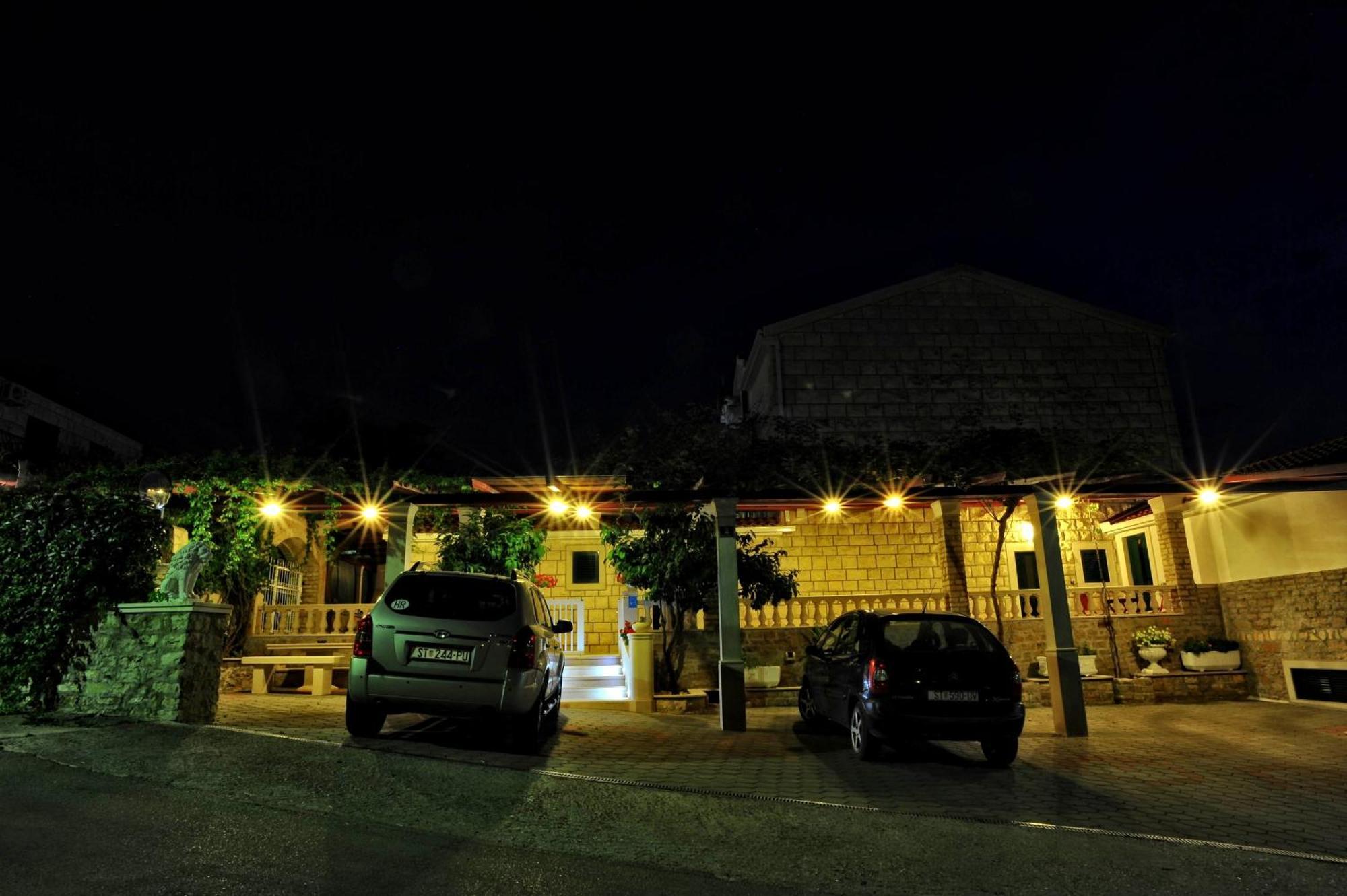Villa Anni Sutivan ห้อง รูปภาพ