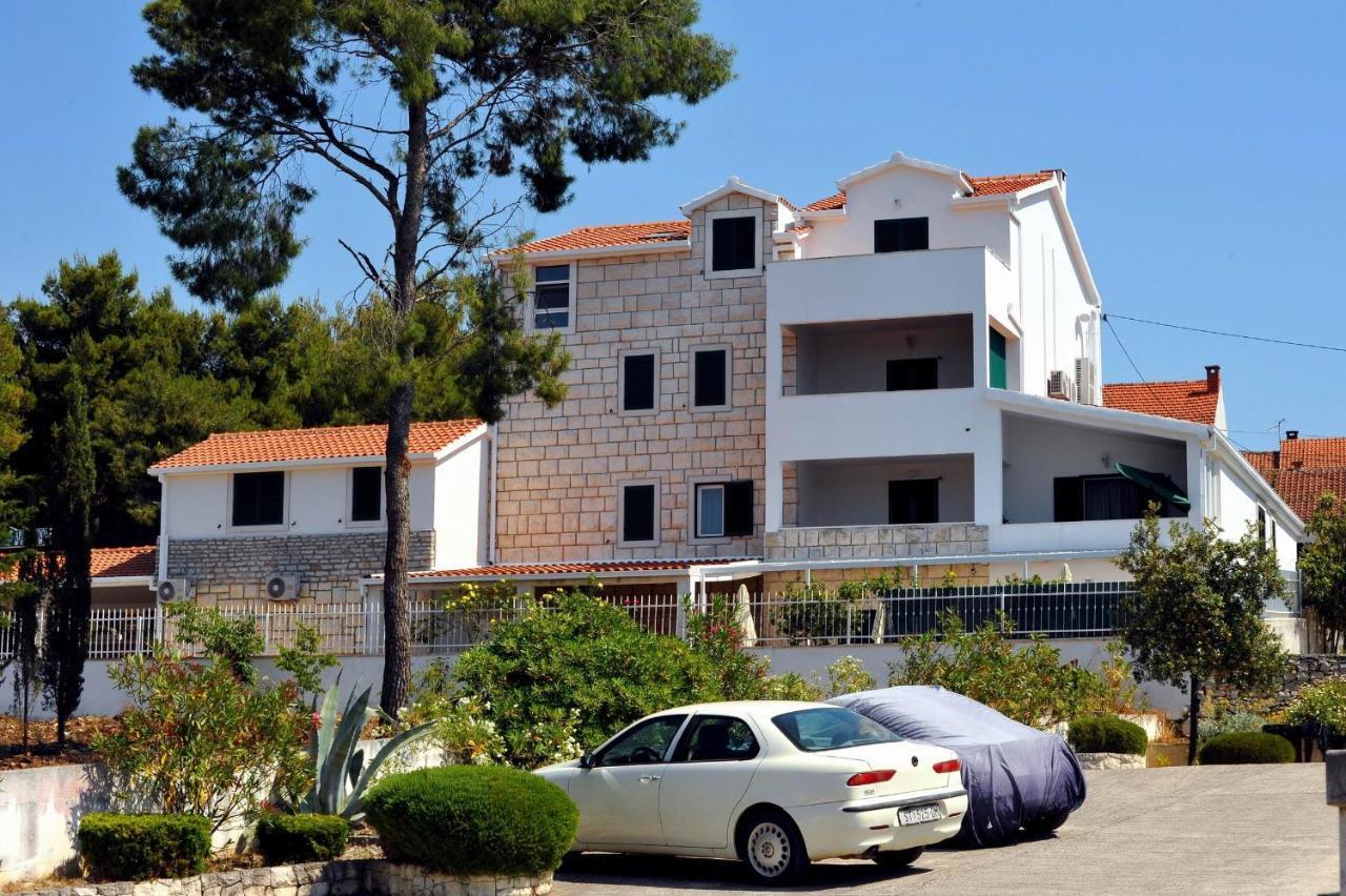 Villa Anni Sutivan ภายนอก รูปภาพ