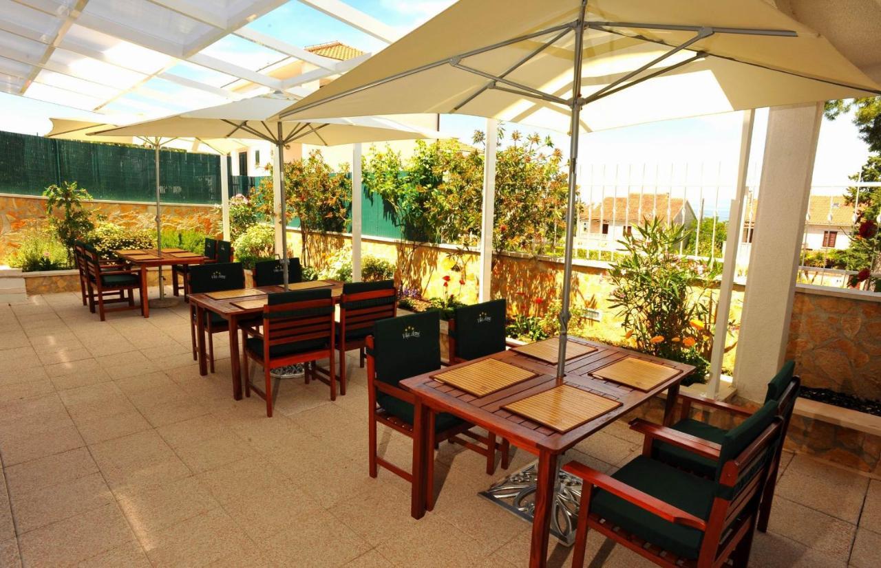 Villa Anni Sutivan ภายนอก รูปภาพ