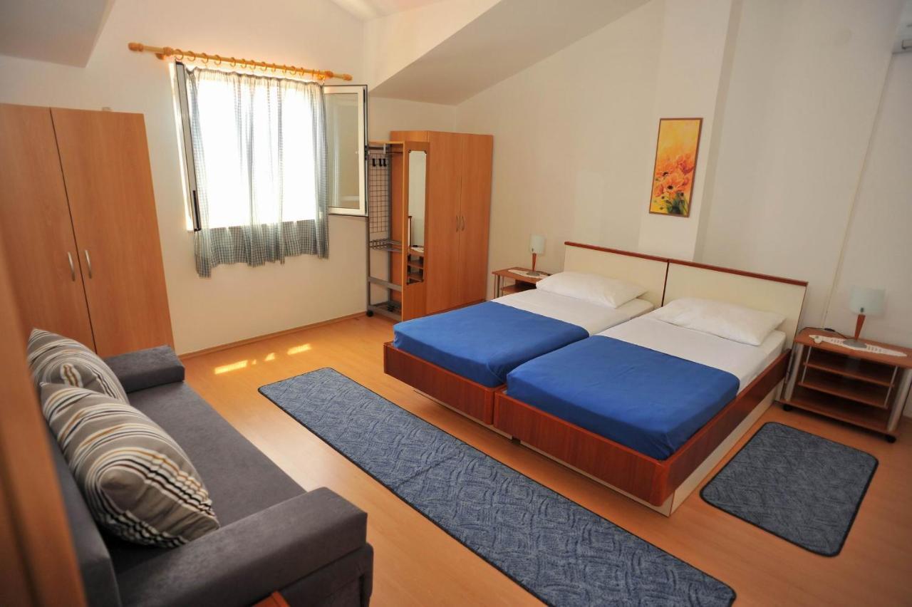 Villa Anni Sutivan ภายนอก รูปภาพ