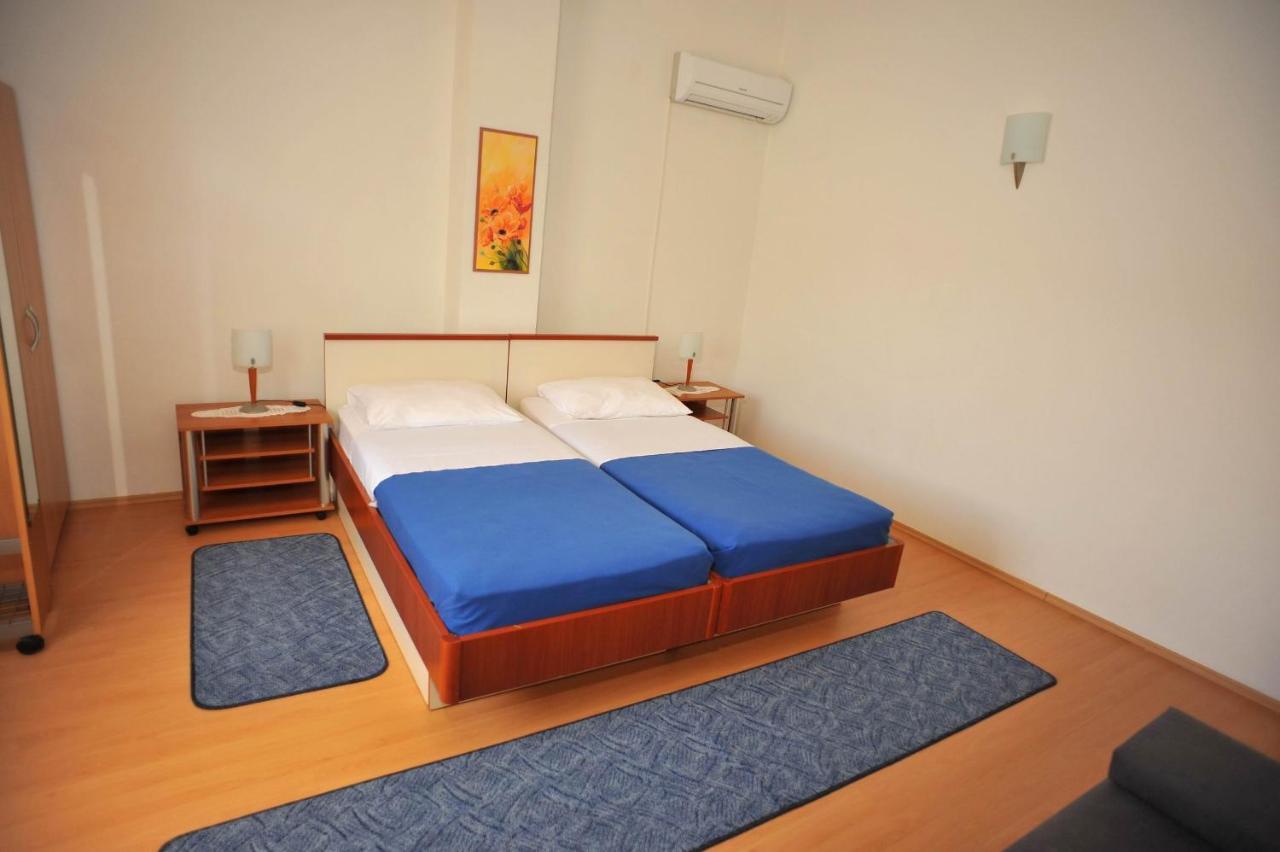 Villa Anni Sutivan ภายนอก รูปภาพ
